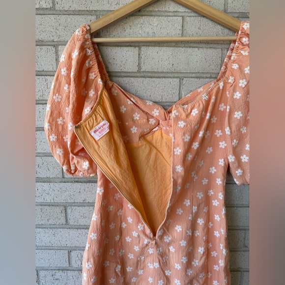 Showpo Peach Creamsicle Floral Twist-Front Puff Sleeve Mini Dress Size 4 - Picture 6 of 8